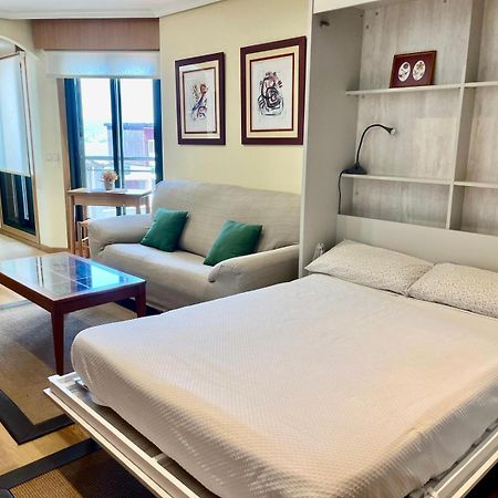 Apartamento Centrico Con Garaje Vigo Luaran gambar