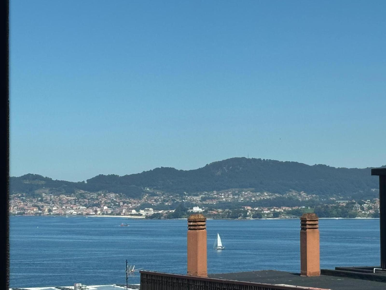 Apartamento Centrico Con Garaje Vigo Luaran gambar