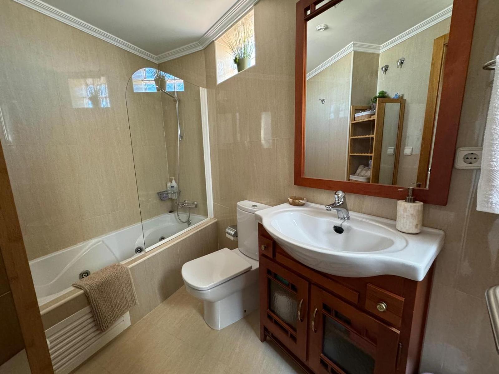 Apartamento Centrico Con Garaje Vigo Luaran gambar